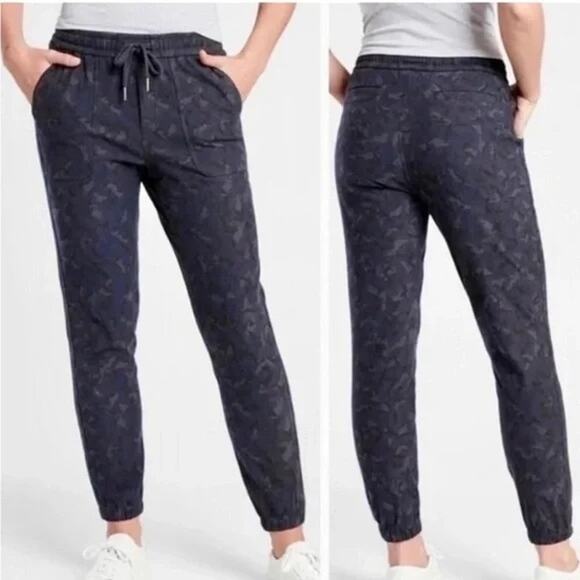Athleta Printed Farallon Joggers Pants High Rise Stratum Camo Size 6 - Picture 5 of 5